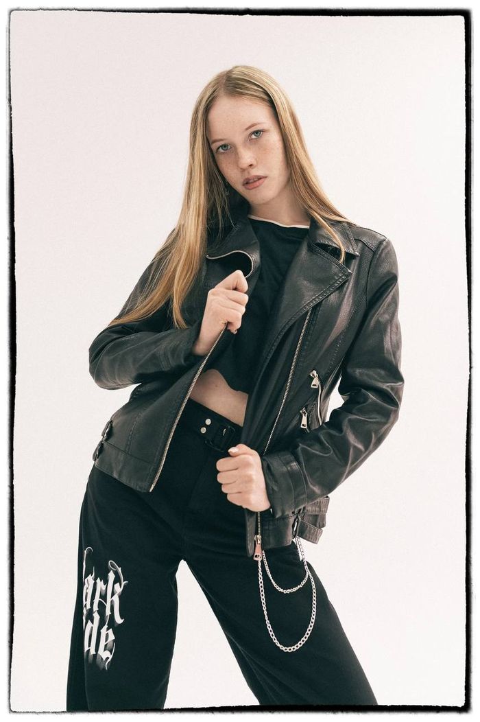 Editorial — кожаная куртка
